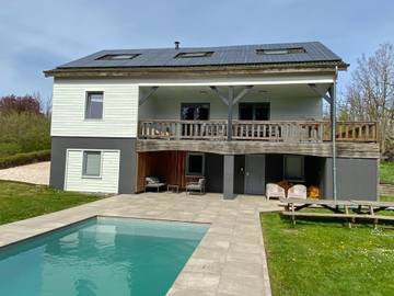 Ferienhaus für 15 Personen, mit Garten und Pool sowie Sauna und Balkon, mit Haustier in Belgien