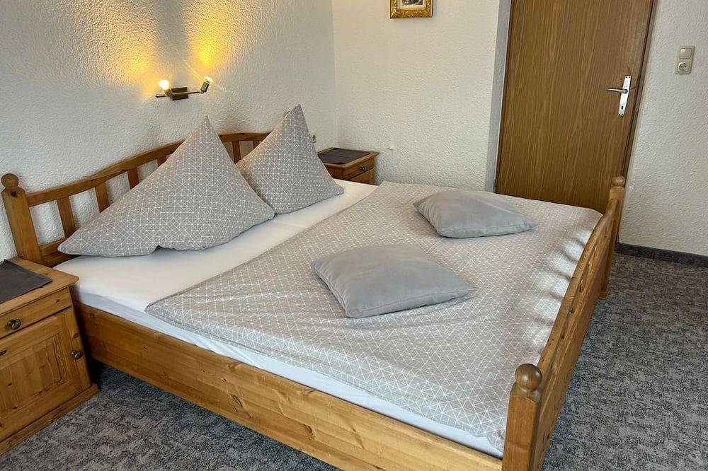 Ganze Wohnung, Ferienwohnung 1. Stock - Haus Birkenheim in Maurach, Eben am Achensee