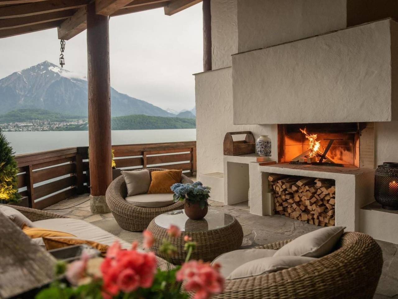 Chalet am See mit Panorama Aussicht in Sigriswil, Thunersee