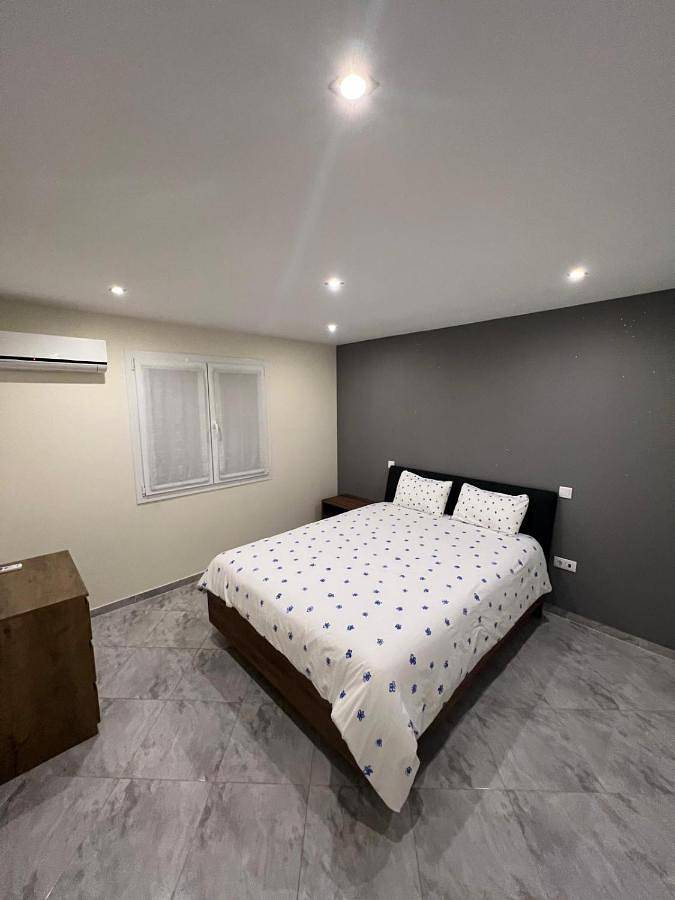 Four-Bedroom House in Esmoriz, Distrito de Aveiro