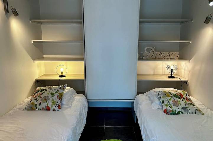 Ecocoon Cottage – Sleeps 4 – 2 Bathrooms – Heated Indoor Pool in Arques, Saint-Omer und Umgebung