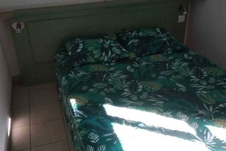 Gîte pour 5 personnes, avec terrasse ainsi que piscine et jardin, animaux acceptés dans Port de Taverna - 2