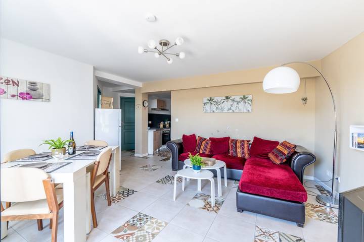 Apartamento entero, Apartamento "Le Petit Rouge" a 15 min de Puy du Fou in La Meilleraie-Tillay, Fontenay-le-Comte