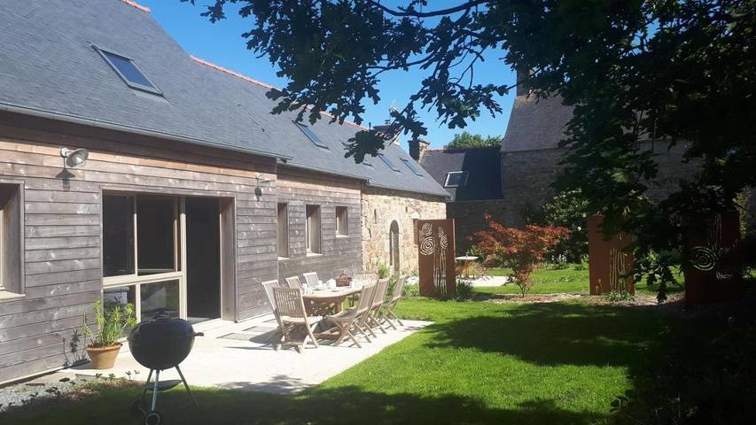 Location de vacances pour 3 personnes, avec vue et jardin à Bégard - 4