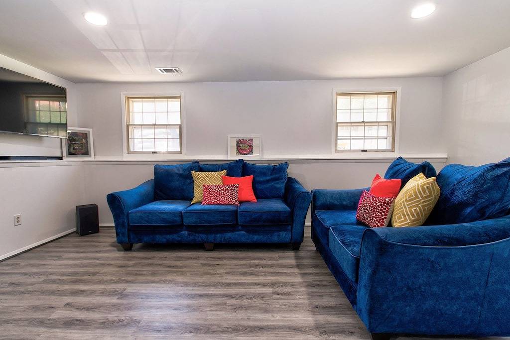 Modern Creative Home Nestled Minutes From Dc in Arlington (VA), Arlington County