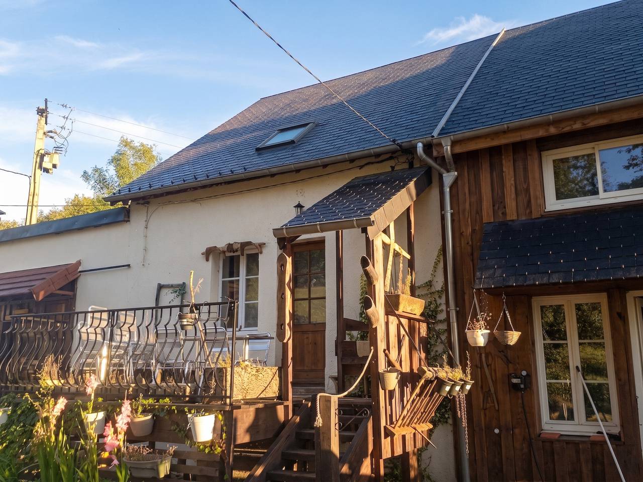 Geräumiges Familienhaus in Cussy-en-Morvan mit Bergblick in Cussy-en-Morvan, Autun und Umgebung