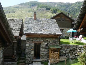 Ferienhaus für 4 Personen, mit Terrasse und Garten im Tessin