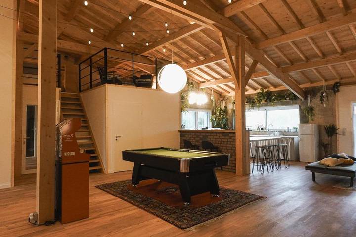 Location de vacances pour 4 personnes, avec terrasse ainsi que vue et jardin dans Damas-aux-Bois