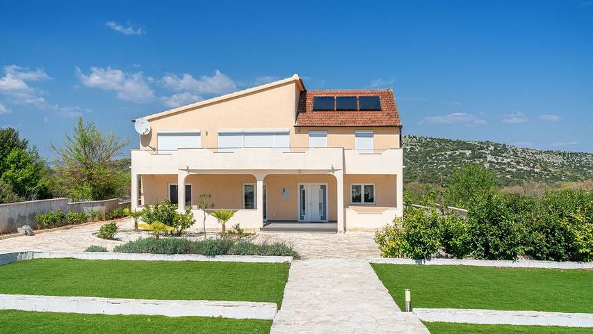 Ferienhaus für 11 Personen, mit Haustier