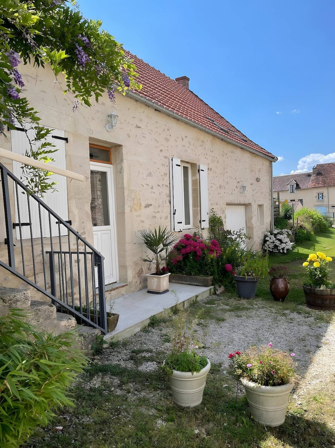 Gîte de la Griottine en el campo para 8 personas in Avallon, Región de Avallon