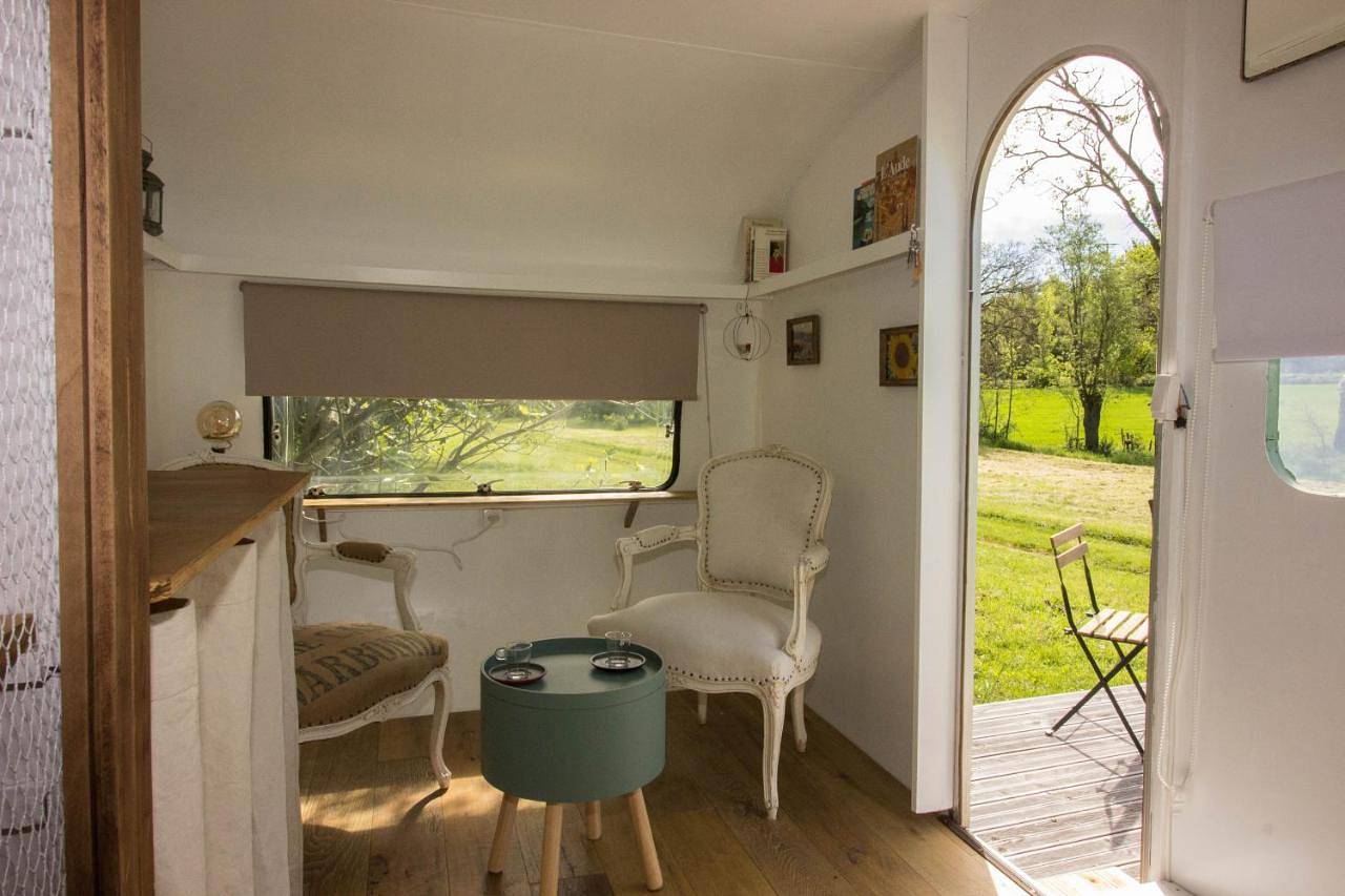 Double Room with Private External Bathroom in Villeneuve-la-Comptal, Région de Carcassonne