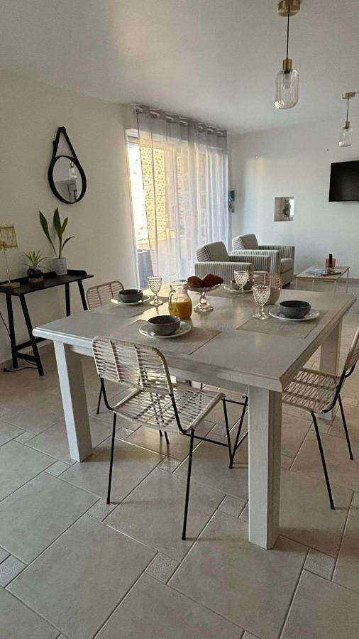 Location de vacances pour 4 personnes, avec terrasse à Jugon-les-Lacs - 4