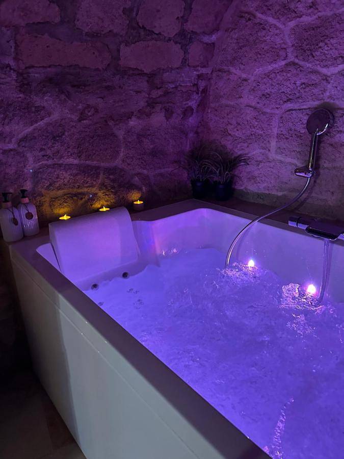 Location de vacances pour 4 personnes, avec jacuzzi et terrasse à Pierrefonds - 4