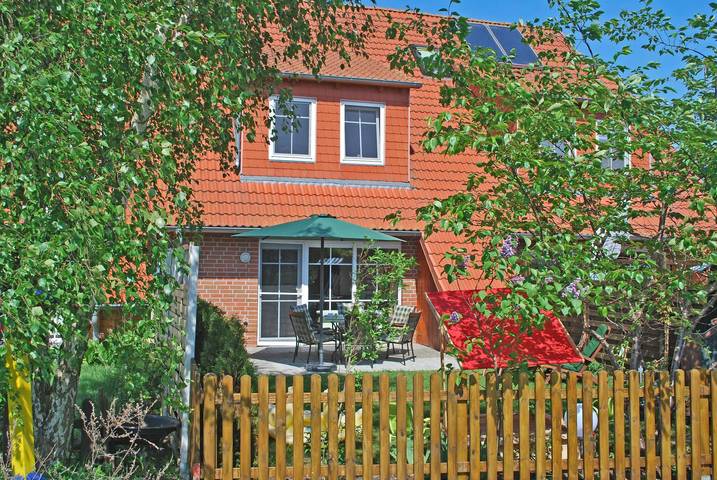 Ferienhaus für 6 Personen, mit Terrasse und Garten, mit Haustier in Klink