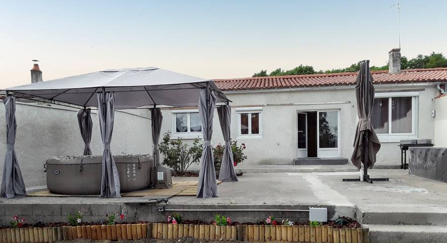 Maison de vacances pour 8 personnes, avec Jacuzzi ainsi que Terrasse et Jardin