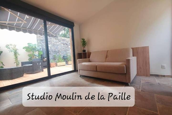 Gîte pour 2 personnes, avec jardin, animaux acceptés à Veyre-Monton - 3