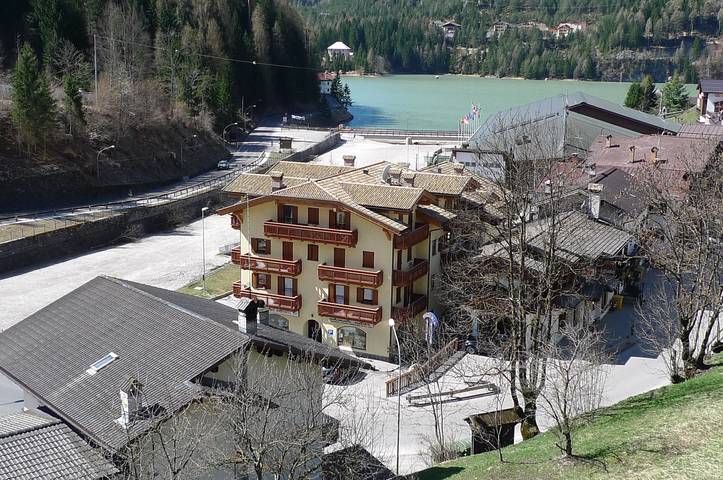 Appartamento per 6 persone, con Balcone a Alleghe