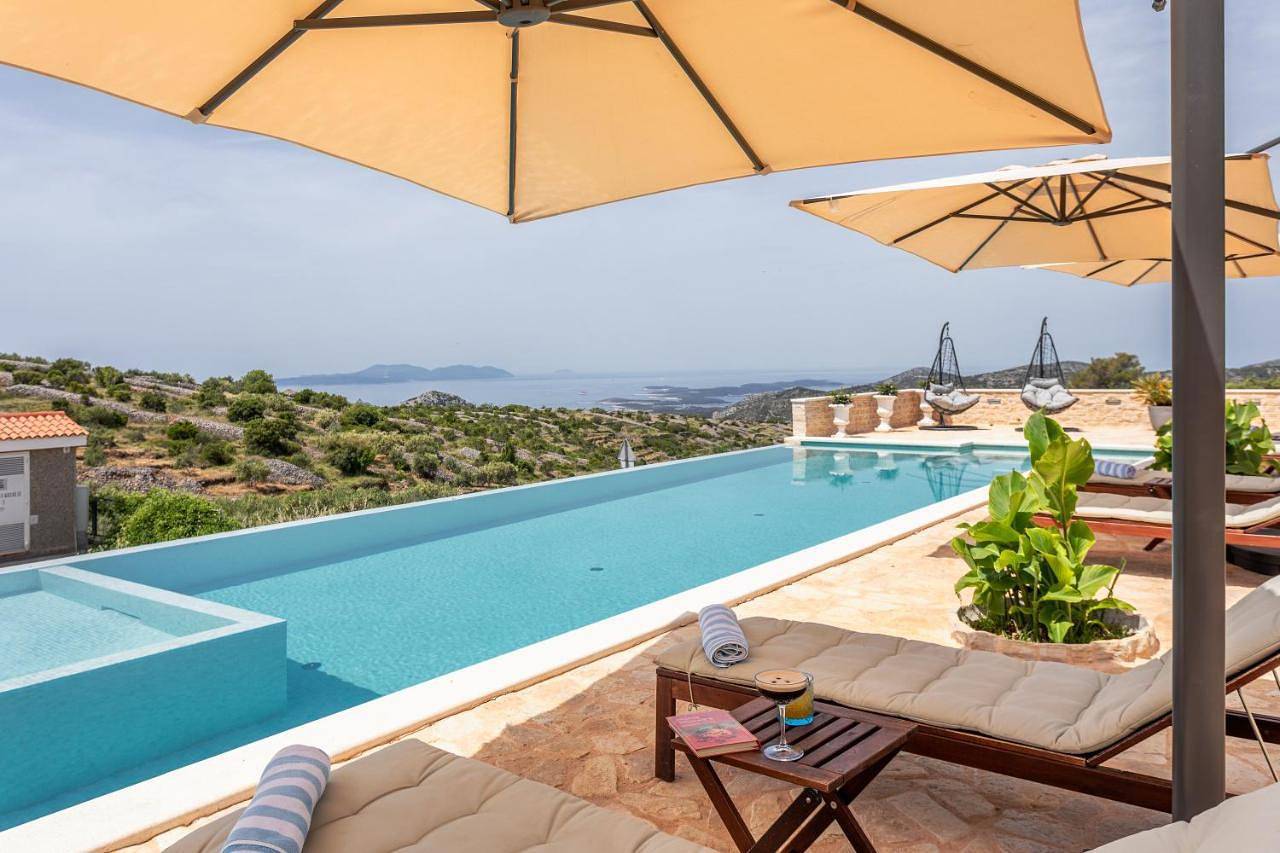 Deluxe Double Room with Sea View in Hvar