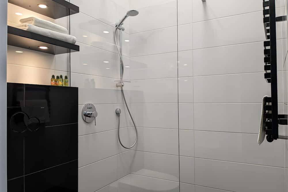 Entire apartment, Juliet by mythings - Contemporary design, quiet studio, small & smart. in Warsaw Śródmieście, Warsaw