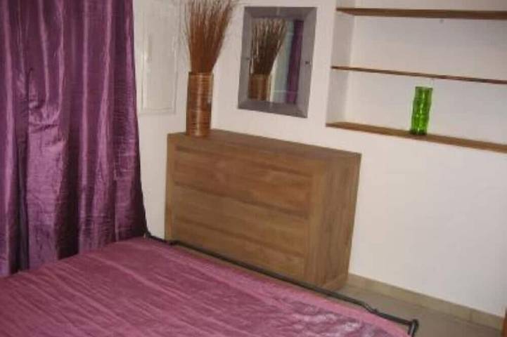 Location de vacances pour 5 personnes, avec terrasse ainsi que piscine et jardin dans Plage de Vardiola - 3