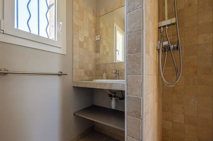 Location de vacances pour 4 personnes, avec jardin et terrasse, animaux acceptés à Cruis - 4