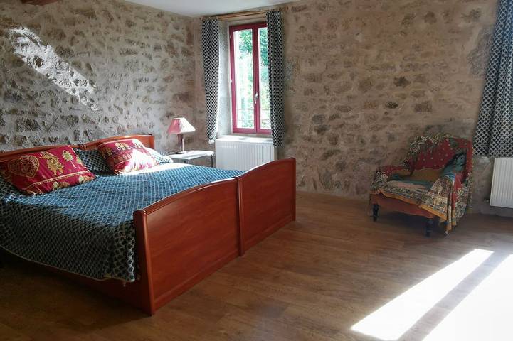 Location de vacances pour 8 personnes, avec balcon et jardin à Saint-Martin-du-Puy - 2