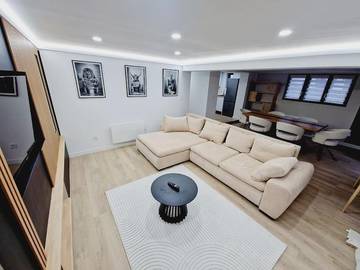 Gîte pour 5 personnes, avec terrasse à Maubeuge