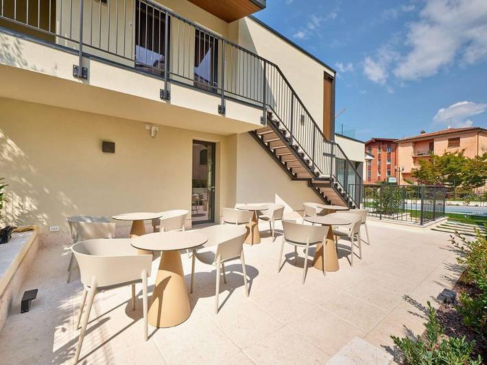 Maison d’hôte pour 2 personnes, avec terrasse et vue ainsi que jardin et piscine, animaux acceptés à Bardolino - 3