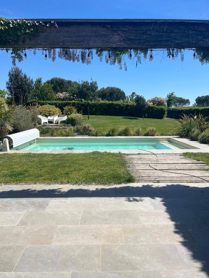 Appartement de vacances entier, Chambre avec suite - piscine -15 min Angers in Saint-Melaine-sur-Aubance, Vallée de la Loire