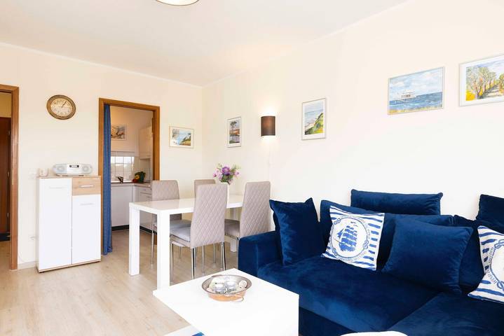 Ferienwohnung für 2 Personen, mit Sauna und Balkon in Timmendorfer Strand - 2