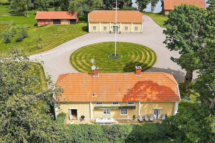 Ferienhaus für 12 Personen, mit Terrasse, mit Haustier in Gullspang