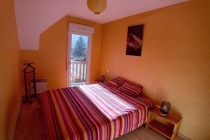 Loudenvielle 50m from the lake and Skyvall cosy house superb mountain views in Loudenvielle, Pirineos franceses