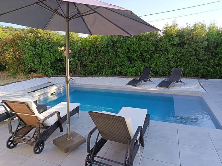 Villa pour 6 personnes, avec Terrasse ainsi que Piscine et Vue