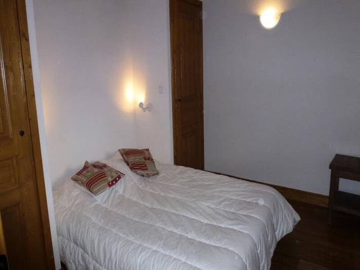 Gîte pour 8 personnes, avec balcon, adapté aux familles à Bessans - 3