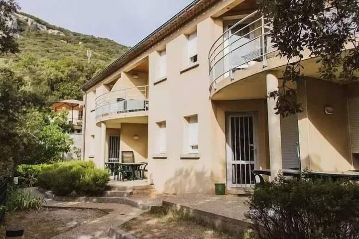 Appartement de vacances pour 4 personnes, avec terrasse et piscine