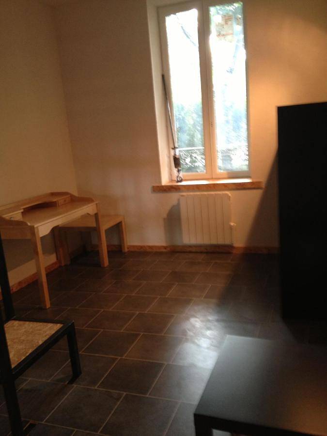 Appartement entier, Nancy Malzeville F1 + Terrasse 2 minutes de la vieille ville de Nancy in Malzéville, Région de Nancy