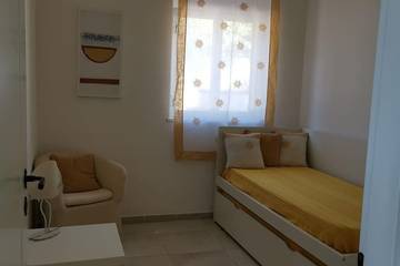 Villa for 6 Guests in Monte Sant'Angelo, Gargano, Picture 3
