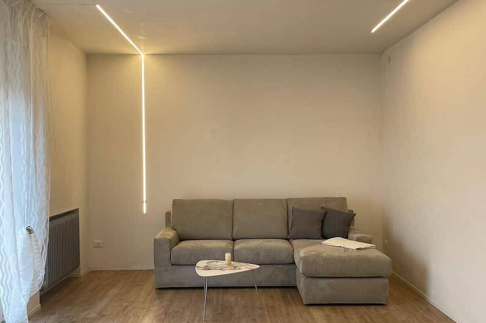 Entire apartment, Urban Nest Vicenza - modern and cozy apartment 2 steps from the center in Vicenza, Vicenza Province