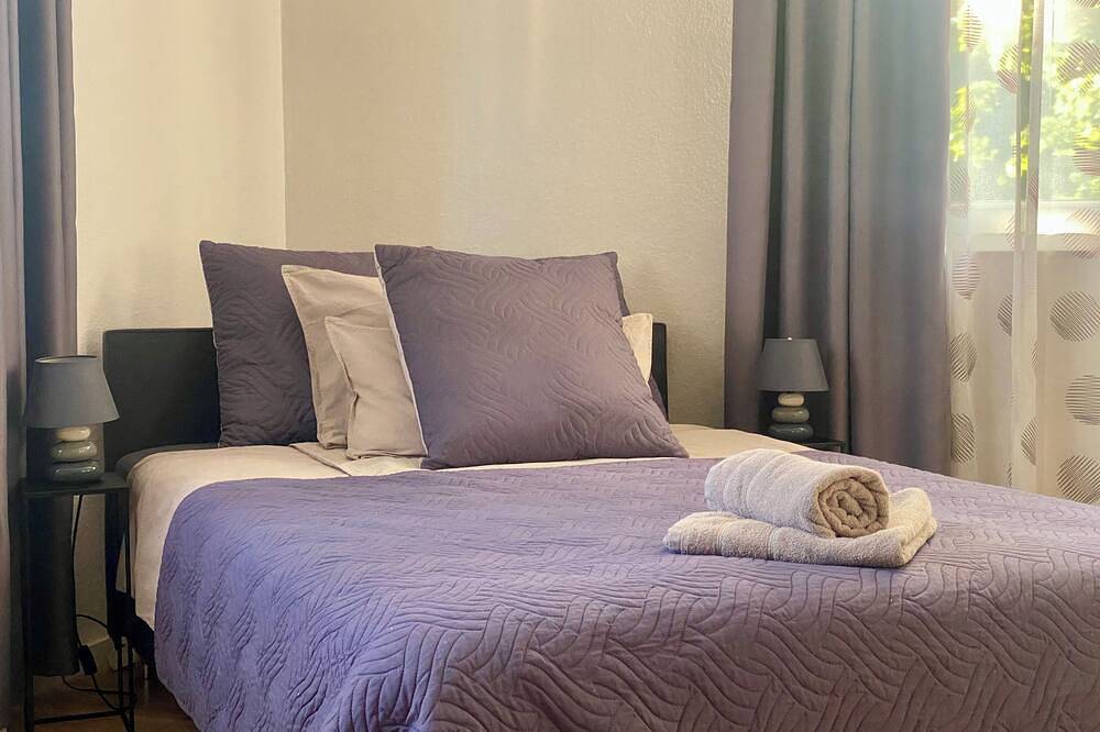 Ganze Wohnung, Ferien-/Monteurwohnung  // Berlin-Zentrum o. Potsdam 30km // Zossen Ot Wünsdorf in Wünsdorf, Zossen