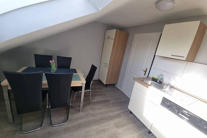 Ganze Wohnung, Monteurzimmer Gelnhausen, Ferienwohnung, auch für große Gruppen, Nähe Frankfurt in Gelnhausen, Main-Kinzig-Kreis