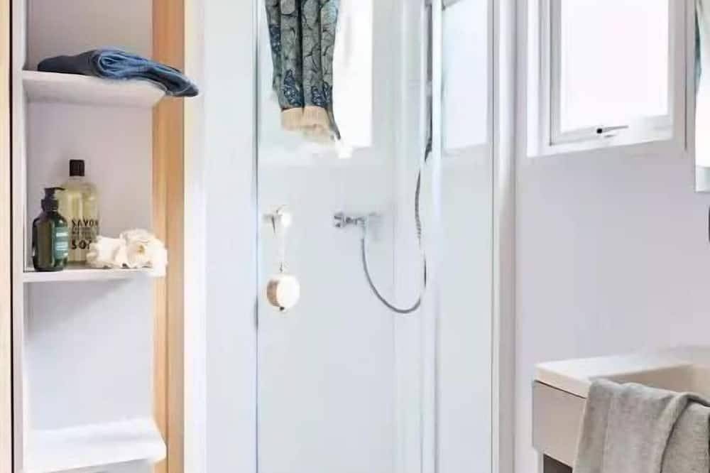 Cottage Bora 18m² - climatisé 3 personnes in Châtillon (Jura), Jura Francais