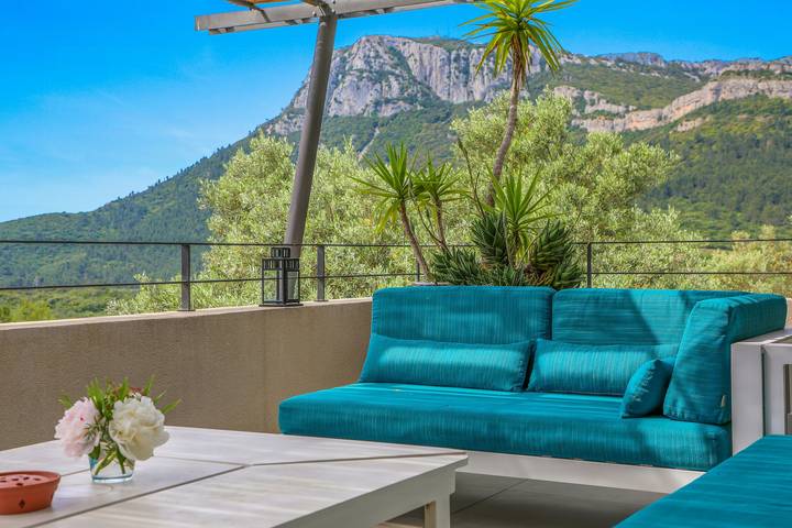 Location de vacances pour 10 personnes, avec terrasse et jardin, animaux acceptés à Solliès-Ville - 3