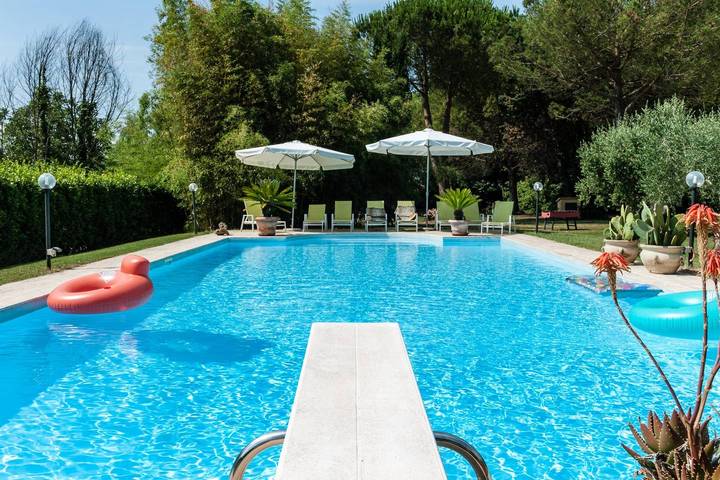 Villa voor 3 personen, met zwembad en terras in Pisa