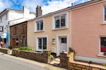 Holiday Home for 10 People in Saundersfoot, Pembrokeshire, Photo 3