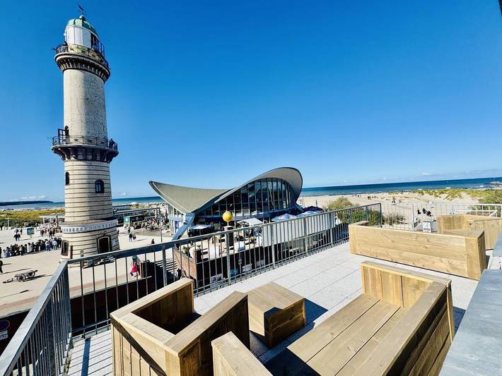 Ferieleilighet for 2 personer, med balkong / terrasse og sjøutsikt i tillegg til balkong i Rostock
