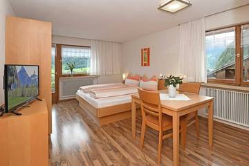 Apartment for 6 People in Au, Allgäu alps (Austria), Photo 1