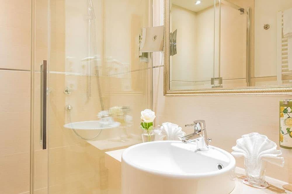 Doppelzimmer Lilie Bb_Ls - Hotel Walserberg in Warth, Bregenzerwald