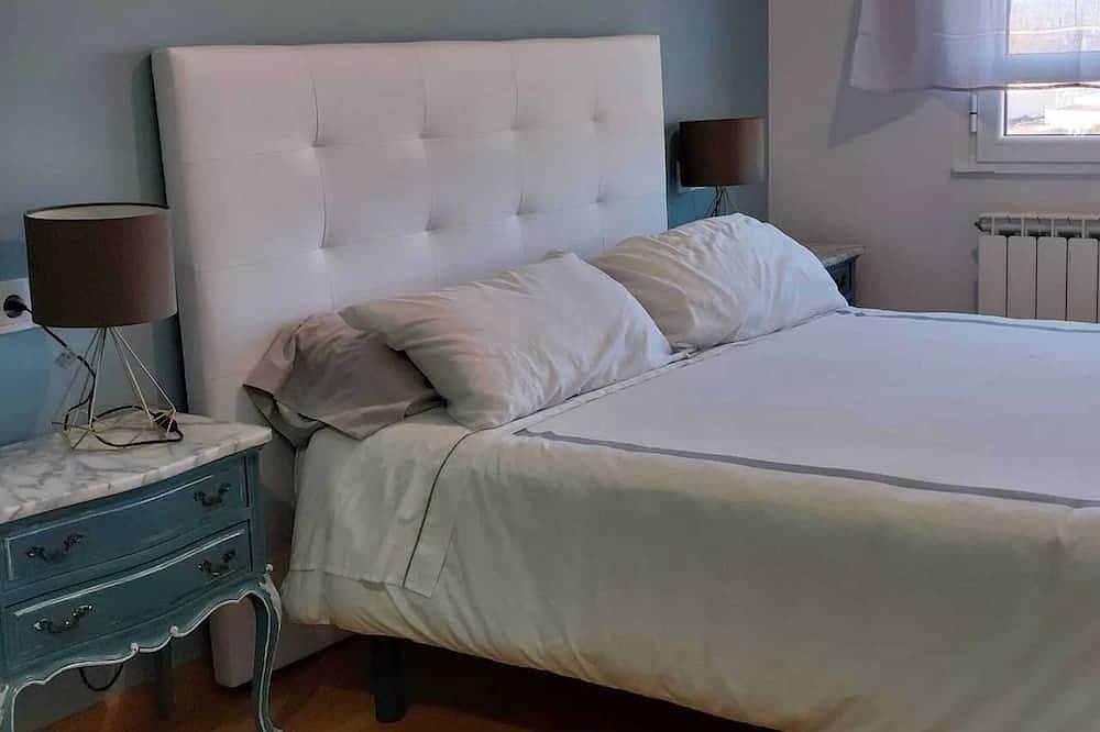 Entire apartment, Homerez - Cozy Apartment Ponferrada, Parking in Ponferrada, El Bierzo