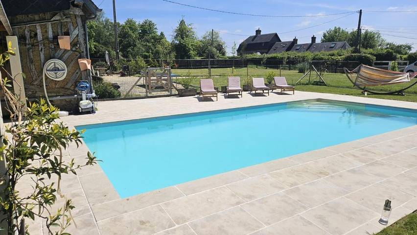 Location de vacances pour 8 personnes, avec jardin et piscine à Danestal - 4