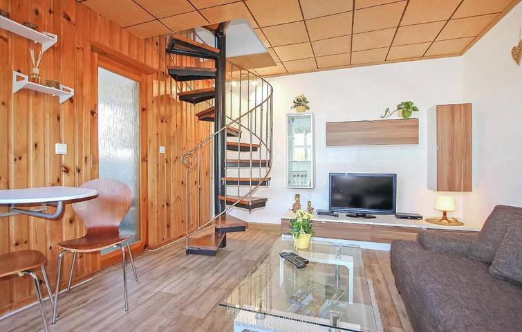 Ferienhaus für 4 Personen, mit Terrasse in Klink - 3